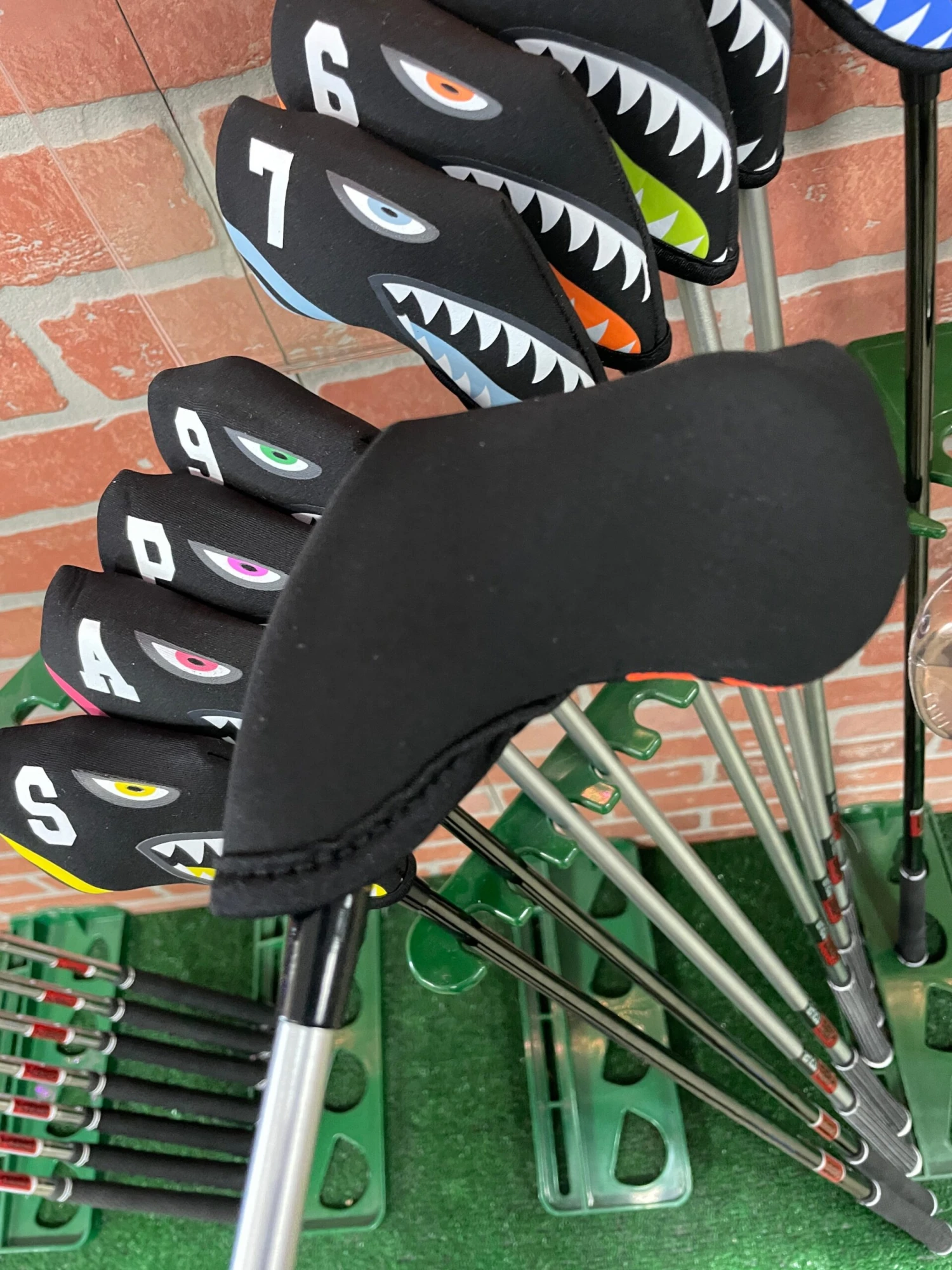 Shark Bite Neoprene Iron Head Covers Set 9 Shark Bite Neoprene Iron Head Covers Set - Image 7